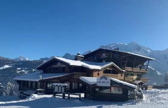 阿爾布瓦貝特斯酒店