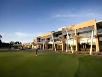 Rich River Golf Club فنادق في Moama