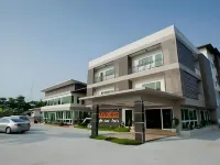 Benjatara Boutique Place Resort Hôtels à : 