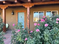 Tranquil 7-bedroom house near the center of Taos