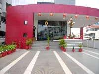 Hotel PL A Residency Tiruchirappalli - Parkering