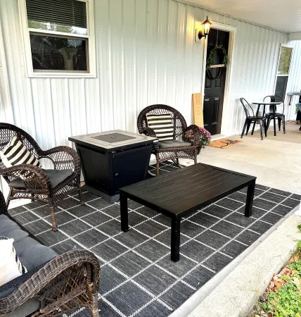 The Rutherford Inn is nestled in the heart of small town Lawrenceburg