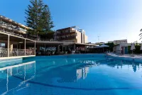 Minos Hotel - Pools