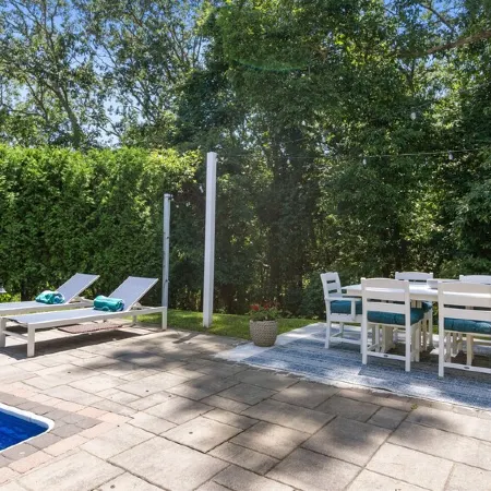 Modern coastal retreat w/ pool,  close to beaches and golf courses.