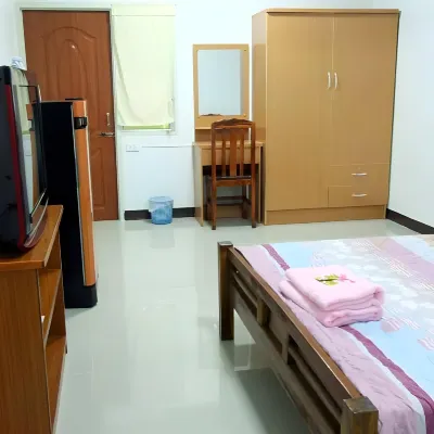 Green Place Apartment Các khách sạn gần Công viên phiêu lưu Go Ape Trent Park