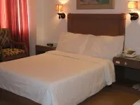 Alicia Hotel & Restaurant Hotels in Legaspi