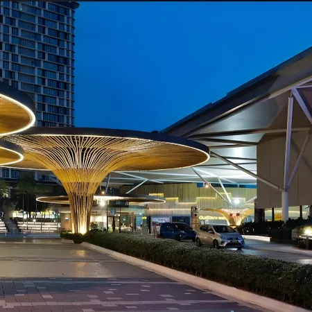 4 bedder D’Pristine condo 22-25 opp legoland (13pax)