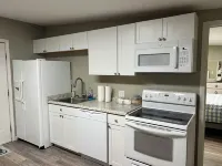 4 Blocks from UPTOWN, all new renovation, SUPER NICE! Hotels in Roxboro