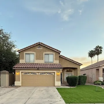 Farmhouse Retreat w/ Pool, Hot Tub & Billiards