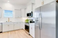 Charming 4-bedroom house with WiFi and AC in welcoming Gonzales