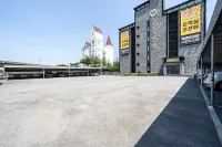 Dangjin Newcastle Hotel فنادق في دانغجين-سي