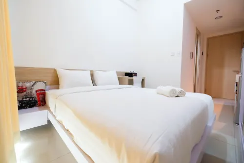 Cozy Studio Tree Park Apartment Near BSD City