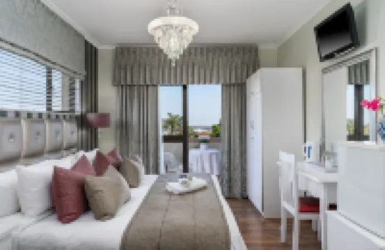 Auriol's Guesthouse Hotel berhampiran MDS Collivery Cape Town