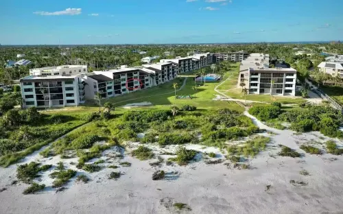 Gulf Front Sanibel Condo with Spectacular Views