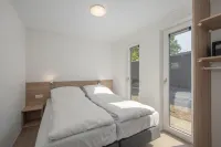 Modern Lodge with Dishwasher, Near Helmond