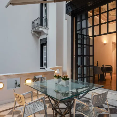 33 Solonos Suites Отели рядом с достопримечательностью «Синтагма»