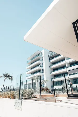 Waters Edge Apartment Отели в г. Уорнерс Бэй