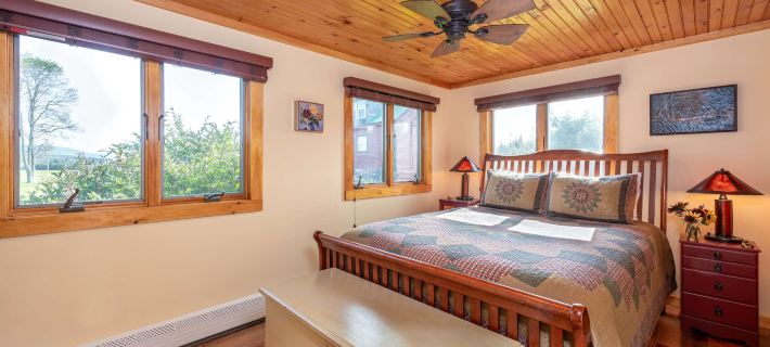 The Inn at OxBow Acres Hotels in Coos County
