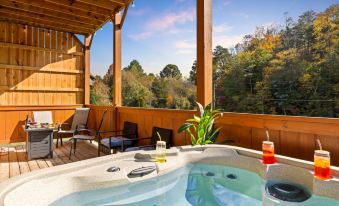 Rustic Mountain Retreat by Ghosal Luxury Lodging