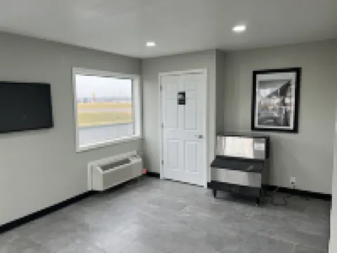 Maple Tree Inn Hotels in Laclede County