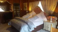 Nthateng Bed and Breakfast Tourism Hotels in Pimville