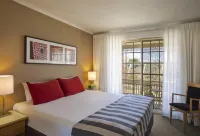 Adina Serviced Apartments Canberra Kingston - balcony