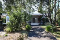 StayAU Spacious 6BR McKinnon Pool Home