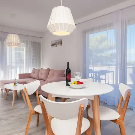 Apartments Dva Galeba