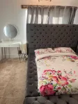 Captivating 4-Bed House in Wakefield Hotel di Wakefield