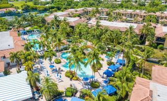 Naples Bay Resort & Marina