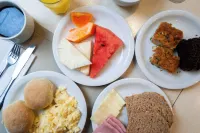 Master Curitiba Hotel - 1,6 km do Estádio Couto Pereira - Show - Breakfast