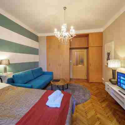 Old Town - 2 Room Apartment with Balcony Dlouhá Rooms