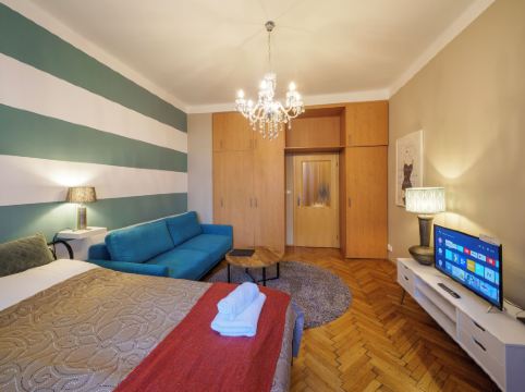 Old Town - 2 Room Apartment with Balcony Dlouhá