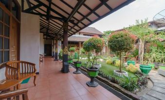 RedDoorz Near Transmart Pangkal Pinang