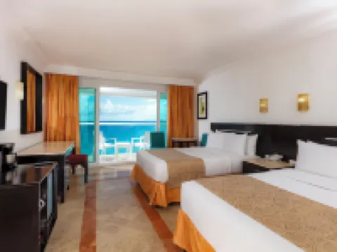 Krystal Cancun カンクンのホテル