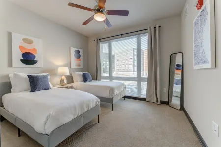 Kasa Westown Milwaukee Отели рядом с достопримечательностью «UWM English as a Second Language Program»