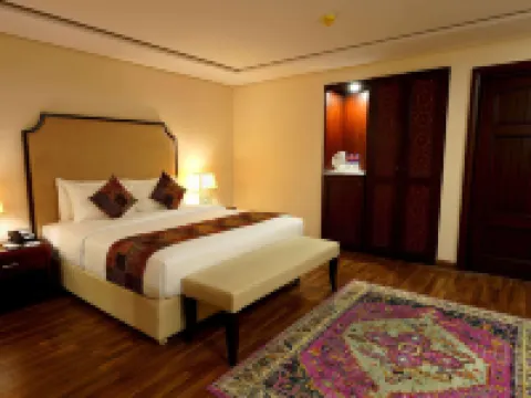 รามาดา โดย วินแฮม ละฮอร์ กูลเบิร์ก II โรงแรมในลาฮอร์