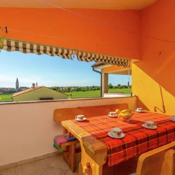 Detached House with Swimming Pool Near the Sea