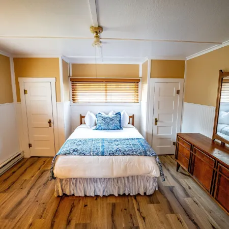 River Ridge Cottages
