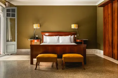 Fonda Hotel 1771 산에스테베데팔라우토르데라 호텔