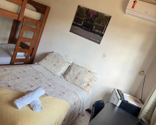 Woods Hostel Hotels near Pampulha