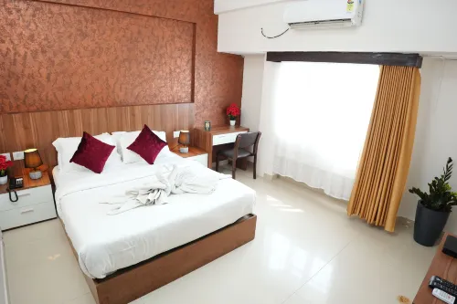 Hotel Palmyra Grand Inn - Kochi