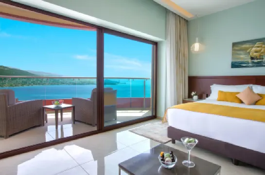 Burj on Bay Hotel โรงแรมใน