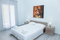 Sunny and Minimal Apt in Glyfada with 3 Bdrm