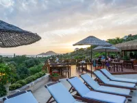 4Reasons Hotel + Bistro | 12+ Hotel in zona Spiaggia di Gundogan