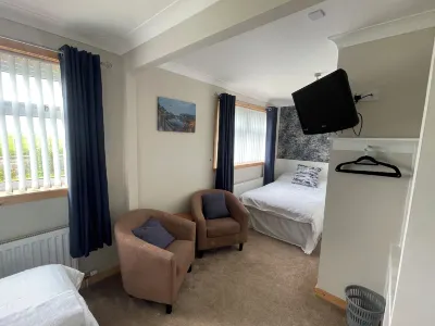 Broadhaven Road Hotels in Wick