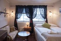 Mary-Ann's Polarrigg Hotels in 