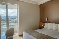 Hotel Atlas Hotel dekat Capela Santa Helena