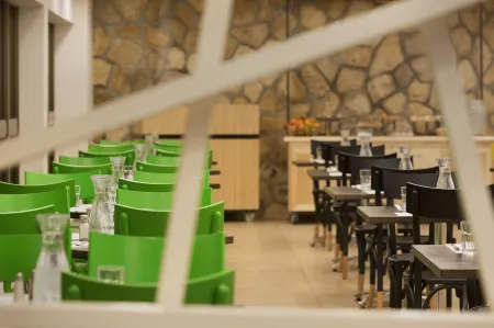 Ye'Arim Hotel Отели в г. Neve Shalom