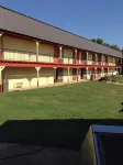 Sportsman Inn and Suites
